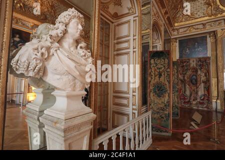 WIEDERERÖFFNUNG DES SCHLOSSES VON VERSAILLES NACH DER ABSPERRUNG Stockfoto