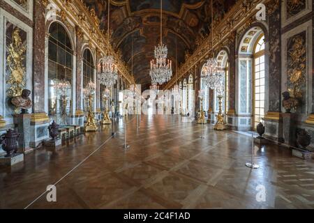 WIEDERERÖFFNUNG DES SCHLOSSES VON VERSAILLES NACH DER ABSPERRUNG Stockfoto
