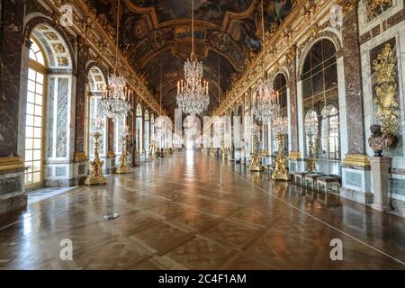 WIEDERERÖFFNUNG DES SCHLOSSES VON VERSAILLES NACH DER ABSPERRUNG Stockfoto