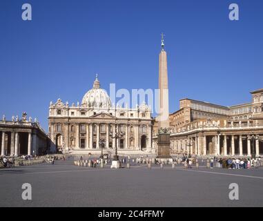 Petersdom (Basilica Papale di San Pietro in Vaticano), Petersplatz, Rom (Roma), Latium, Italien Stockfoto