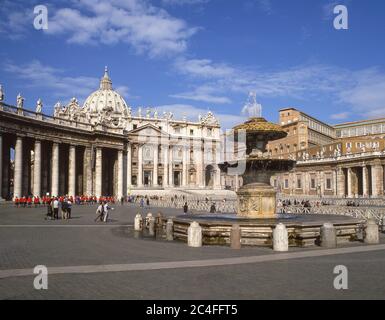 Petersdom (Basilica Papale di San Pietro in Vaticano), Petersplatz, Rom (Roma), Latium, Italien Stockfoto