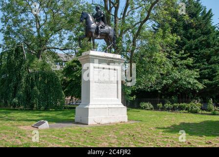 King William Billy of Orange auf einer Pferdesstatue Glasgow Schottland Vereinigtes Königreich Landschaftsansicht der linken Seite der Bronze-Metall-Reiterstatue von 1735 Stockfoto