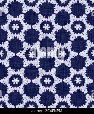 Nahtlose indigo gefärbte Bandana Textur. Blau dunkel gewebte Baumwolle Effekt Hintergrund. Wiederholen Sie indonesische Batik Resist Muster. Weißer Block gedruckt vintage Stockfoto