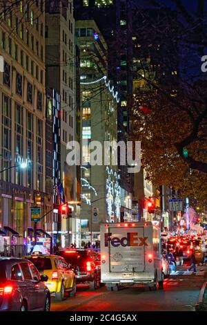 Staus entlang der Fifth Avenue in Manhattan, New York City, NY, USA Stockfoto