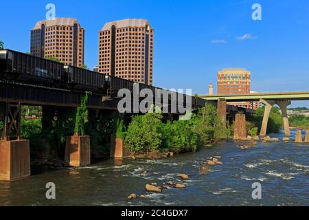 James River & Skyline, Richmond, Virginia, USA Stockfoto