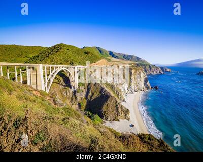 Bixby Creek Bridge, Highway 1 und Big Sur Coast von California California California Stockfoto