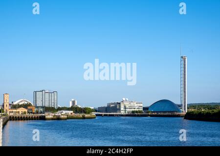 Blick auf den Fluss Clyde, Glasgow zum Science Center, BBC und SEC Stockfoto