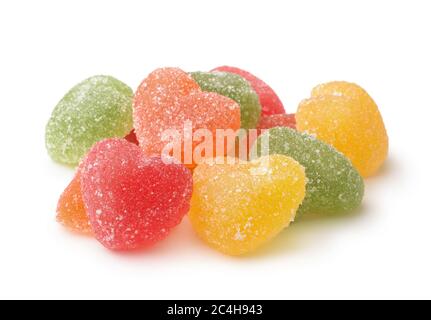Gruppe von herzförmigen Fruchtmarmelade Süßigkeiten auf weiß isoliert Stockfoto