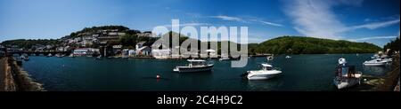 Panorama des Flusses Looe - LOOE, Cornwall, England Stockfoto