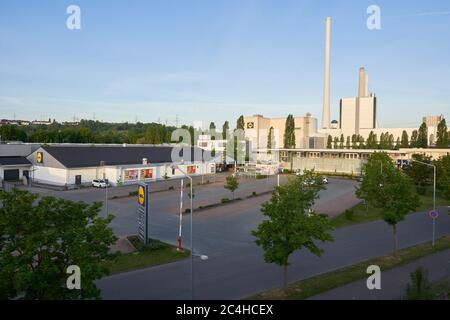Altbach, 08. Mai 2020: Das Wärmekraftwerk Altbach / Deizisau ist ein Steinkohlekraftwerk in Baden-Württemberg. Stockfoto