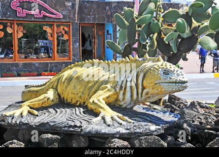 skulptur aus leguan, Puerto Ayora, Santa Cruz Insel, Galapagos Inseln, Ecuador Stockfoto