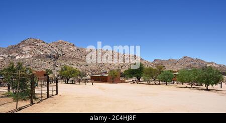 KLEIN AUS, NAMIBIA - 26. JAN 2016: Die Klein-aus Vista Lodge ist der beste Ort, um sich auszuruhen, Aktivitäten in der Succulent Karoo Desert zu Unternehmen und Wild Ho zu beobachten Stockfoto