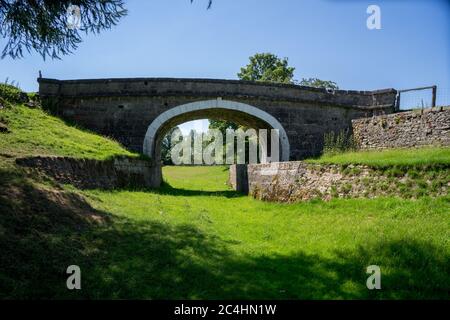 Ein verlassene Abschnitt des Lancaster Canal zwischen Kendal und Natland in Süd-Cumbria Stockfoto