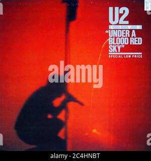 U2 Live Under A Blood Red Sky Unzensiertes 12'' Mini LP Vinyl - Vintage Record Cover Stockfoto