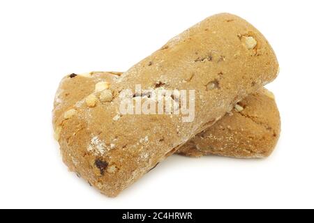 Cranberry und Schokoladenkekse auf weißem Hintergrund Stockfoto