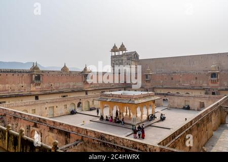 Jaipur, Rajasthan, Indien; Feb, 2020 : der Innenhof des Amber Fort, Jaipur, Rajasthan, Indien Stockfoto