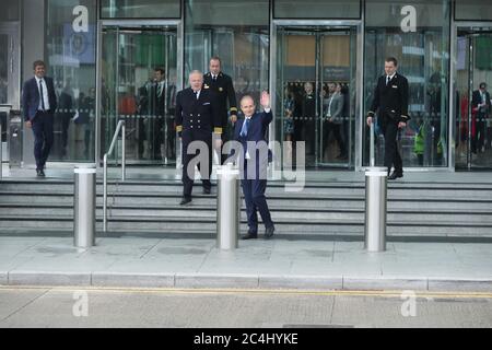 Fianna Fail-Chef Micheal Martin verlässt den Dail - im Convention Center in Dublin, wo er zum neuen irischen Premierminister gewählt und offiziell zum neuen Taoiseach gewählt wurde. Stockfoto