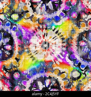 Nahtlose lebendige Regenbogen bemalt Blume Textur. Bold Grundfarbe künstlerischen floralen Blüte Hintergrund. Gewaschenes, unperfektes Pinselmuster. Funky Stockfoto