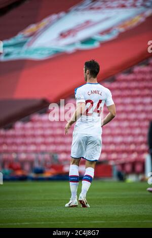 LIVERPOOL, ENGLAND - 24. JUNI: Gary Cahill während des Premier League-Spiels zwischen Liverpool FC und Crystal Palace in Anfield am 24. Juni 2020 in Liver Stockfoto