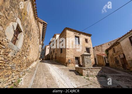 Yanguas ist eines der schönsten mittelalterlichen Dörfer in Soria und Spanien. Stockfoto