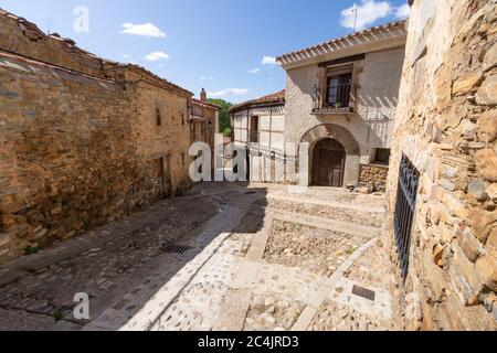 Yanguas ist eines der schönsten mittelalterlichen Dörfer in Soria und Spanien. Stockfoto