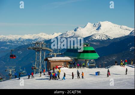 Whistler, BC, Kanada: Emerald Chair und Peak to Peak Gondel – Stock Photo Stockfoto