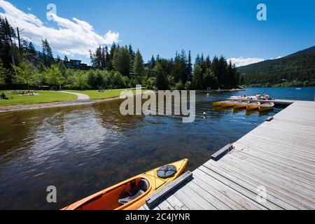 Whistler, BC, Kanada: Lakeside Park am Alta Lake – Stockfoto Stockfoto