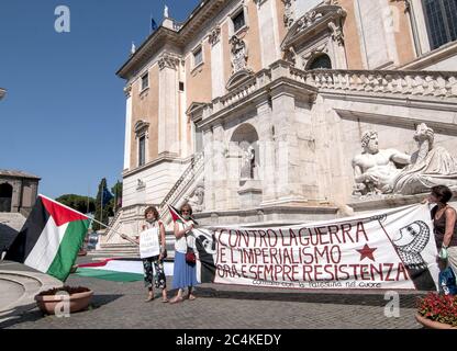 Rom, Italien. Juni 2020. Rom. Nationaler Tag der Mobilisierung gegen die israelische Annexion und für die Anerkennung des Staates Palästina. Neben Rom fanden auch Veranstaltungen in Neapel, Mailand, Bari, Bologna, Cagliari, Palermo, Messina, Venedig, Vicenza, Genua statt. (Foto: Patrizia Cortellessa/Pacific Press/Sipa USA) Quelle: SIPA USA/Alamy Live News Stockfoto