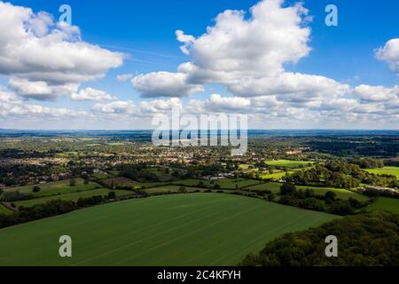 Blick von den South Downs über die Landschaft Stockfoto