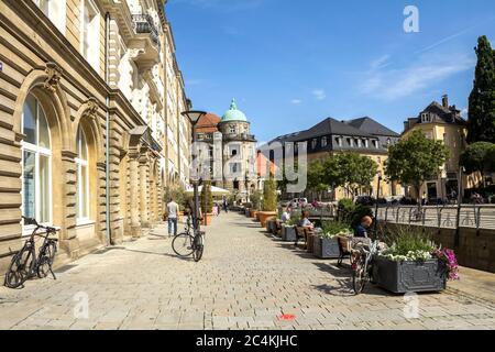 BAYREUTH, DEUTSCHLAND - 10. Juli 2019: Bayerische Stadt Bayreuth, Innenstadt Bayreuth (Altstadt) Stockfoto