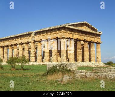 Griechischer Tempel von Hera II, Paestum, Provinz Salerno, Region Kampanien, Italien Stockfoto