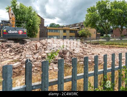 Ärzte Chirurgie Abbruch in Woodrow Center, Redditch, Worcestershire, England. Stockfoto