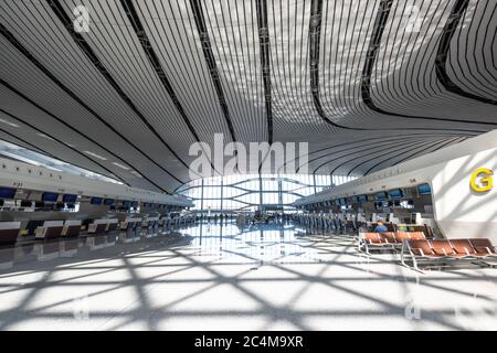 Das Innere des Beijing Daxing International Airport, die in Betrieb genommen am 2019. September Stockfoto