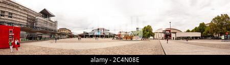 Panoramablick auf La Grande Halle de la Villette im 19. Arrondissement von Paris, Frankreich Stockfoto