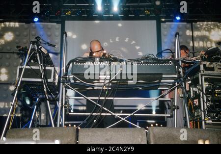 Orbital beim Homelands Festival 2001,Matterley Bowl, Winchester, Hampshire, England, Vereinigtes Königreich. Stockfoto