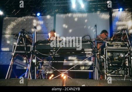 Orbital beim Homelands Festival 2001,Matterley Bowl, Winchester, Hampshire, England, Vereinigtes Königreich. Stockfoto