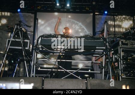 Orbital beim Homelands Festival 2001,Matterley Bowl, Winchester, Hampshire, England, Vereinigtes Königreich. Stockfoto