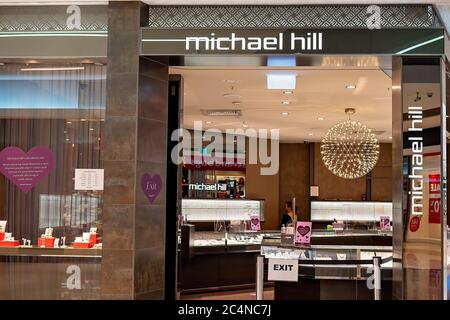 Townsville, Queensland, Australien - 2020. Juni: Michael Hill Jeweler im Stockland Shopping Centre Stockfoto