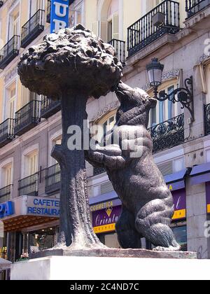 El Oso y el Madroño Statue. Puerta del Sol, Madrid, Spanien. Stockfoto