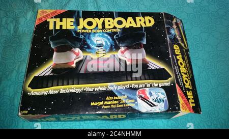 MIDDLETOWN, NY, VEREINIGTE STAATEN - Jun 02, 2019: Vintage Boxed das Joyboard für Atari 2600 - Body Controller Board für Heimvideospiele. Stockfoto