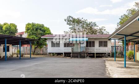 Miri, Sarawak, Malaysia: SJK North Miri (SJK = malaiisch für 'Sekolah Jenis Kebangsaan'), eine chinesische Grundschule in Miri Stockfoto