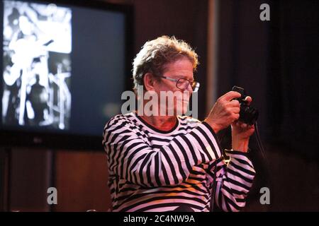 Lou Reed mit Rock Rock an der Scala, King's Cross Förderung Mick Rock Buch Transformer, die alte Fotos von Lou Reed hat Stockfoto