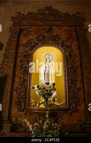 Almería, Andalusien, Spanien, Europa.. Das Heiligtum der Virgen del Mar, schutzpatron von Almería. (Santuario de la Virgen del Mar). Gebäude aus dem 16. Jahrhundert. Stil: Übergang zwischen Spätgotik und Renaissance.. Die Kapelle mit der Statue der Virgen del Mar (Jungfrau des Meeres). Stockfoto