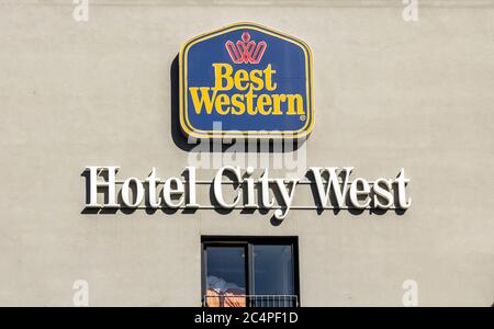 Nürnberg, Deutschland : Schriftzug und Logo des Best Western Hotels Nürnberg. Best Western ist mit mehr als 4,200 Gästen die größte Hotelgruppe der Welt Stockfoto