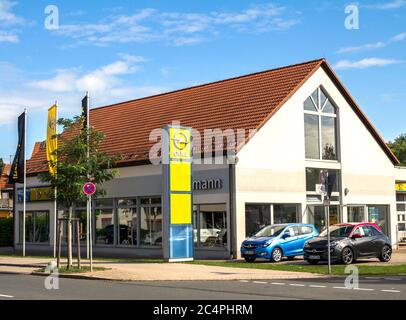 Furth, Bayern, DEUTSCHLAND : Opel Händler und Service-Center . Die Opel AG ist ein deutscher Automobilhersteller. Stockfoto