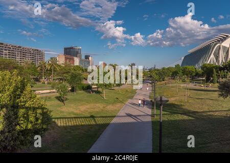 Turia River Gardens Jardin del Turia, Freizeit- und Sportbereich. Fußgängerweg. Valencia, Spanien Stockfoto