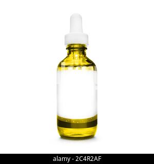 Gelbe Flasche mit Pipette. Tropfflasche mit Serum. Kosmetisches Öl auf weißem Hintergrund. Ätherische Öle isoliert. Natürliche Ölflasche. Stockfoto