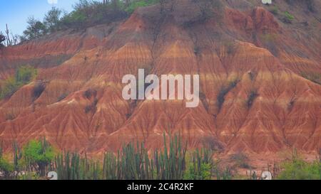 Berg in der Desierto de la Tatacoa (Tatacoa Wüste) in Villavieja, Huila / Kolumbien Stockfoto