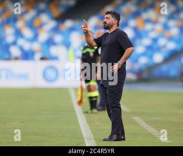 Neapel, Kampanien, Italien. Juni 2020. 28. Juni 2020; Stadio San Paolo, Neapel, Kampanien, Italien; Serie A Fußball, Napoli gegen SPAL; Gennaro Gattuso Trainer von Napoli Credit: Action Plus Sports Images/Alamy Live News Stockfoto