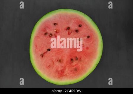 Wassermelone mit großen roten Scheiben Textur Stockfoto